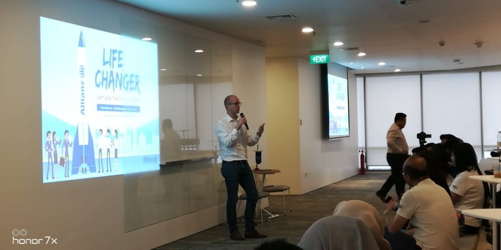Joos Laouwerier Country Manager & Presiden Direktur Allianz Life Indonesia