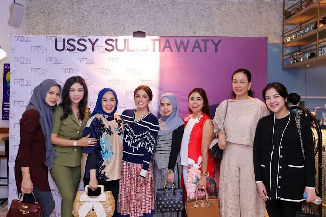 Launching Hadija by Ussy Sulistiawaty - Bersama Para Sahabat